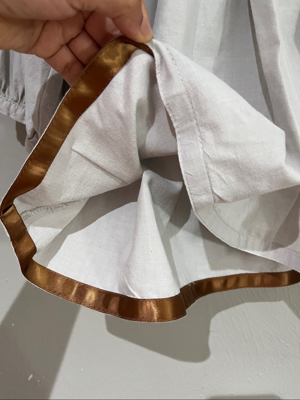 Mi Golondrina Camelia Gold/White Blouse w/ Oaxacan Embroidery - Picture 6 of 7